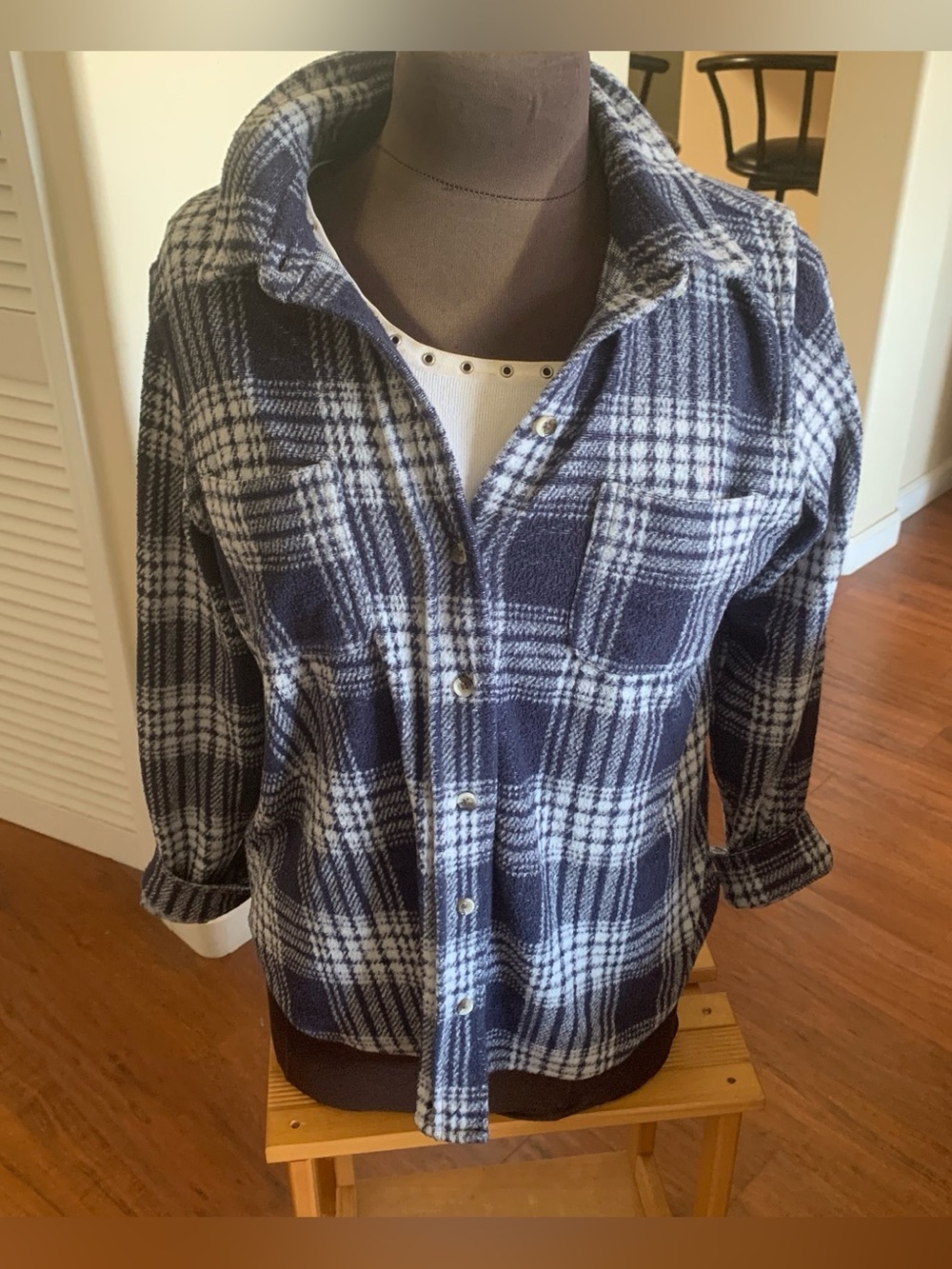 Time and Tru Navy and White Plaid Shirt Jacket